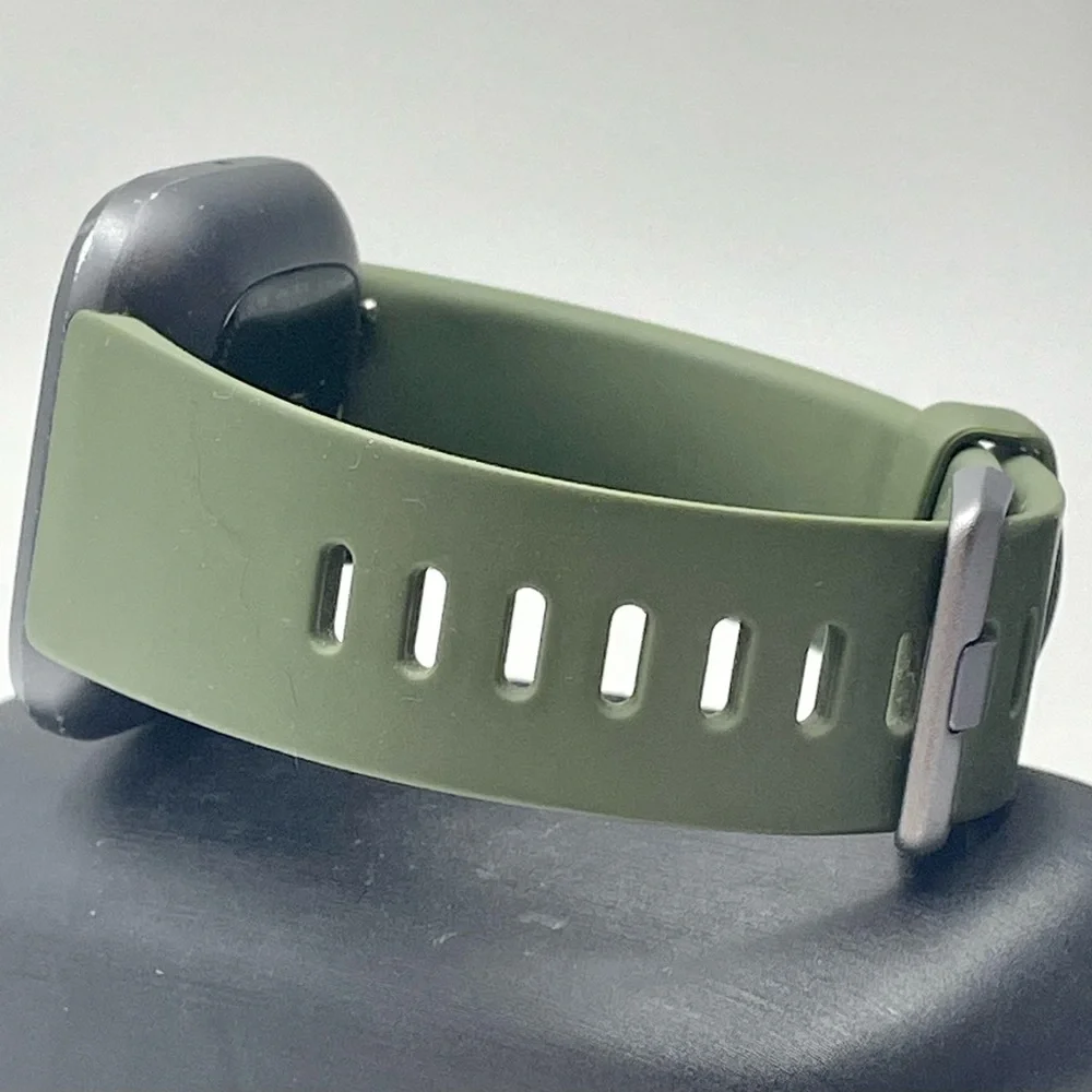 Fitbit Versa 2 Health and Fitness Smartwatch with Green Silicone Band. 8.5 inch